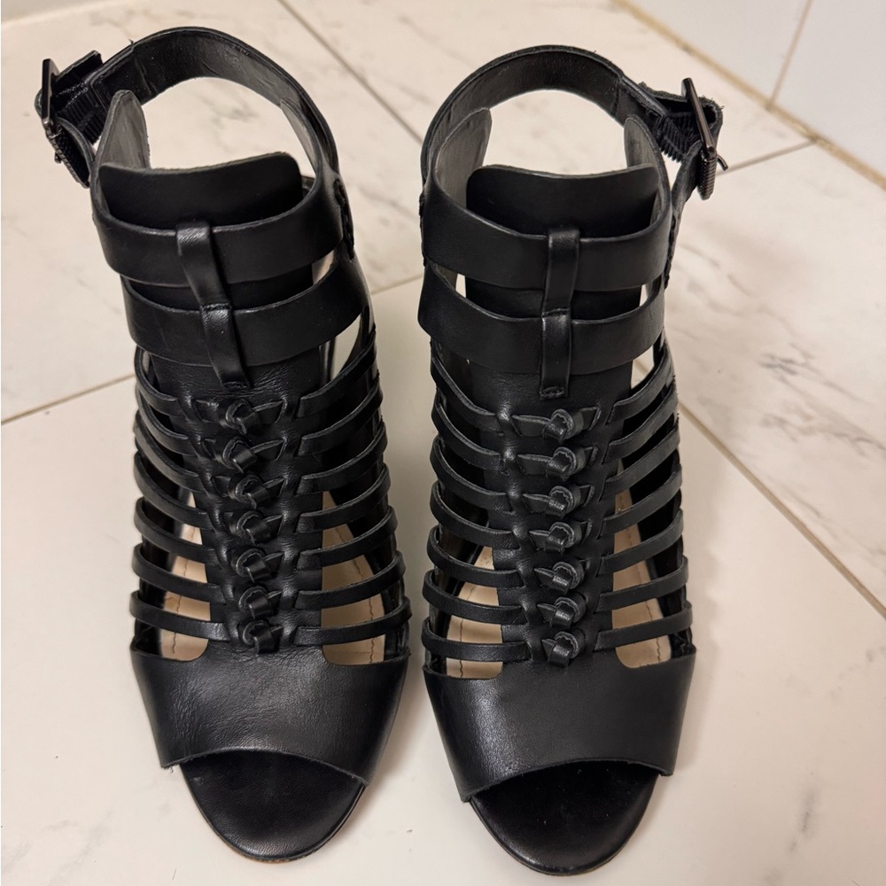 Black gladiator block heel sandal size 7 1/2-Excellent condition